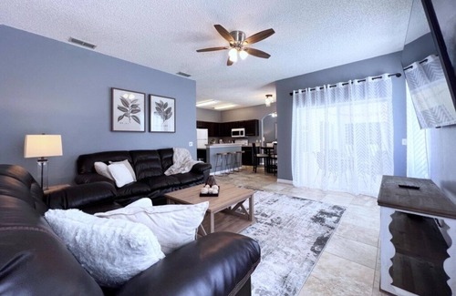 Crescent Lakes House | Privacy 4 Bed 3 Bath Pool Home with Spa