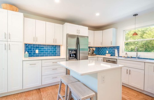 Katama House | Private 1/2 acre property, charming 4 bedroom, 21/2 bath, great Katama location.