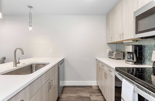 West Colfax House | Private 1BR Guest Suite Walking Dist from Sloan's Lake!