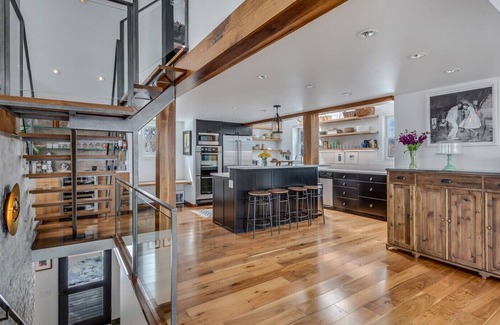 Brush Creek Village House | Private 3 Acre Sanctuary with Beautiful Views