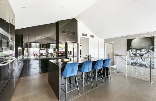 Enmore Apartment | Private 3 Bed penthouse in Marrickville/Enmore in the heart of the Inner west