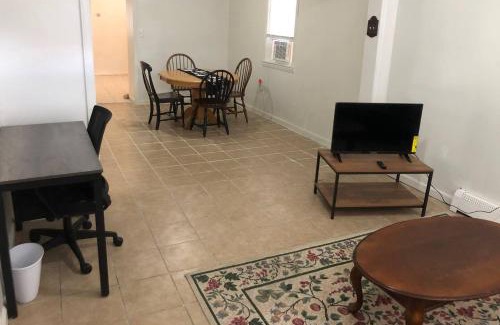 Perth Amboy House | Private 3 bedroom and 1 bathroom house with direct NYC Manhattan train a 15 minute walk away