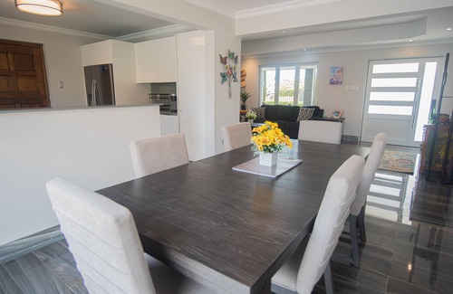 Opal House | Private 3 BR Villa/Pool/Sleeps 8