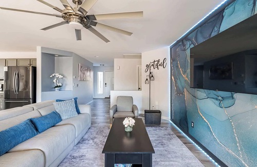 Avondale House | Private 3BR Oasis | Patio, Pool & Firepit