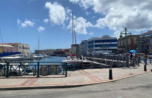 Cane Hill House | Private 3BR Tropical Paradise near Oistins