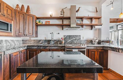 North End Villa | Private 4-Story Oceanside Luxury Vacation Home with 5-Star Personal Concierge