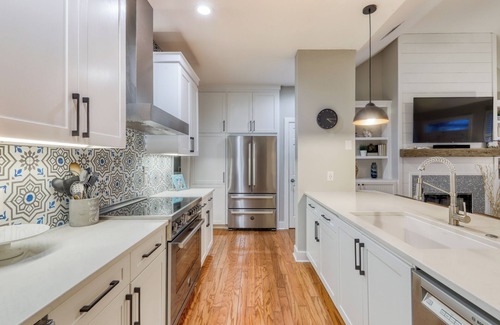 Sugarwood Beach House | Private 5-bedroom house with private screened in pool and beach access