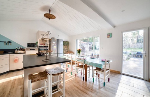 Barbatre Ski Chalet | Private access to the beach - House for 6
