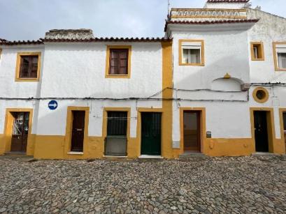 Evora House | Private Alentejo house with a terrace