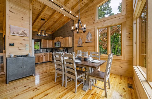 Gatlinburg Cabin | Private and quiet! hot tub 2 king suites indoor pool, games, Free attractions