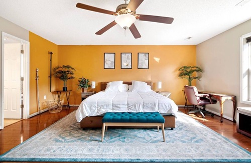 Winchester House | Private and Spacious Vacation House on a 5acre lot 12 mins from Wichester city!!