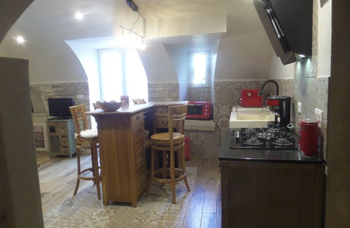 Venejan House | Private apartment classified 3 * in 17th century house