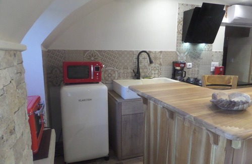 Venejan House | Private apartment classified 3 * in 17th century house