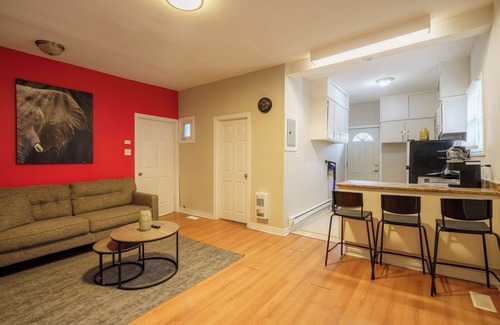 ByWard Market Apartment | Private Apartment in Byward Market Downtown Ottawa!