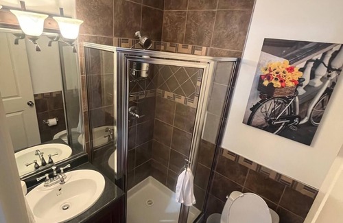 Killarney Apartment | Private bachelor suite Vancouver