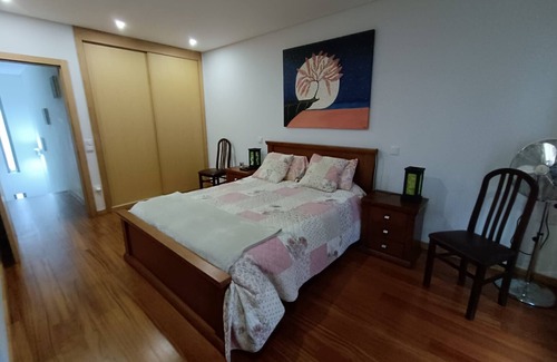 Paranhos Bed & Breakfast | Private Bathroom Room Shared Kitchen