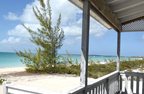 Old Bight House | Private Beach front cottage