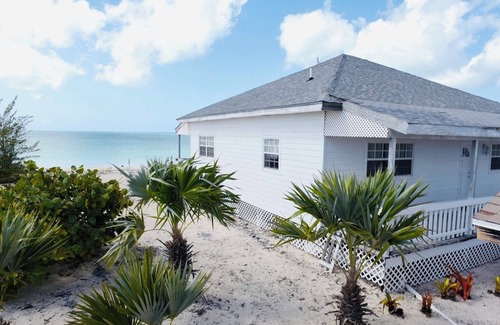 Old Bight House | Private Beach front cottage