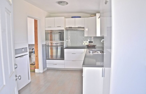 Point Roberts House | Private Beach, Fully Renoed Cottage, 50 Feet Of Waterfront on South Beach!