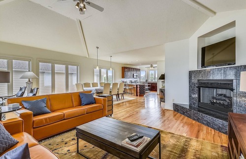 Bethany Beach House | PRIVATE BEACH GATED COMMUNITY! Exceptional OCEAN FRONT beach home is brimming with casual elegance and just perfect for families vacationing together!