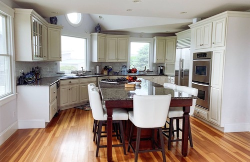 Hyannis House | Private Beach Luxury Residence South Hyannis Nantucket Sound