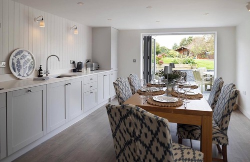 Treburrick Cottage | Private beautiful cottage in great location at Porthcothan Bay, Near Padstow