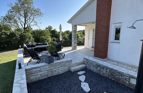 Marcana House | Private beautiful bungalow in the village of Marčana