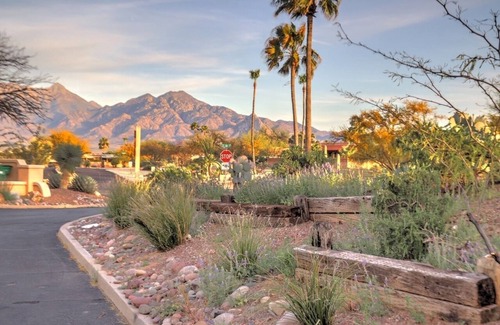 Green Valley House | Private, beautiful and spacious townhouse