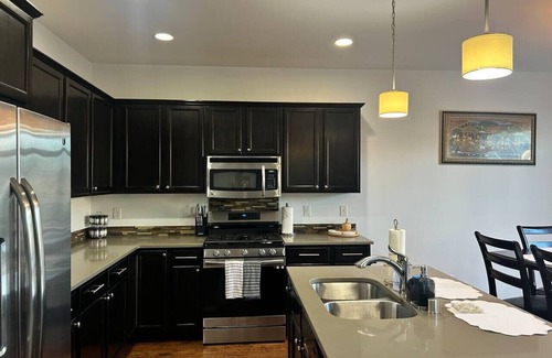 Guide Meridian Apartment | Private Bellaire in Bellingham