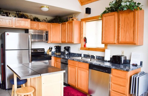 Sedalia House | Private Cabin, Views of Turkey Rock, Hiking, 4X4, Rock Climbing, Fishing, Wifi