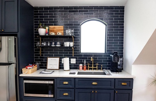 Lockeland Springs House | Private Carriage House in Diverse & Historic East Nashville- Minutes to Downtown