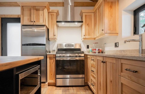 Madawaska Valley Ski Chalet | Private Chalet in Nature & Water/Near Algonquin