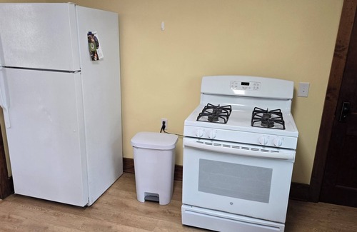 Geneseo House | Private, clean, spacious. Walking distance to Main Str. & SUNY Geneseo college.