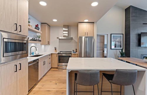 Tamarack Resort Condo | Private Condo|Fireplace|Top Floor Balcony|Plaza View