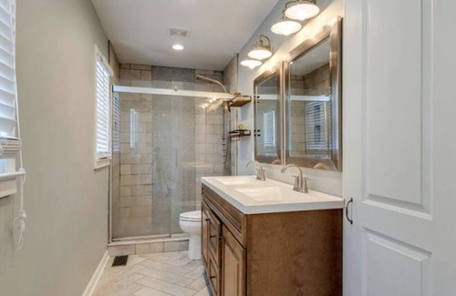 Franklin House | Private corner lot home! 3 bed 2 bath, with private back patio