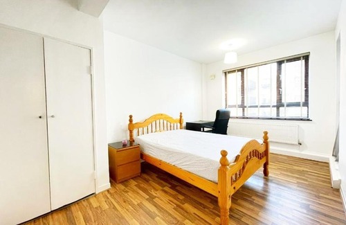 King's Cross Apartment | Private Cosy 3 bedroom Apartment in Kings Cross