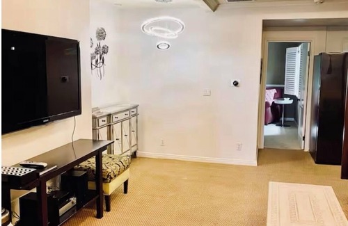 Pasadena Cottage | Private cottage at 5 stars Resort 2Room 2Bath Luxury suite with parking