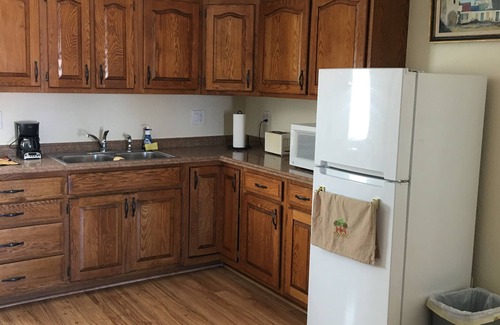 Fort Collins Cottage | Private Cottage, near CSU, Old Town and the Foothills