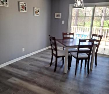 Northeast Raleigh House | Private country getaway