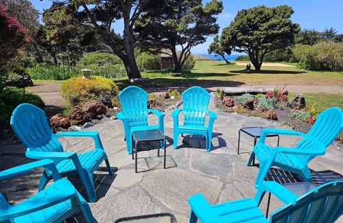 Fort Bragg House | Private Cove& Beach, Great House For Entertaining, optional Wedding Venue