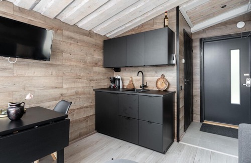 Kuusa Cabin | Private & Cozy Suite with terrace and lake views
