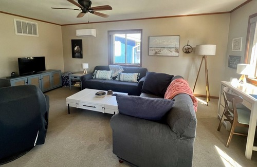 Houghton Lake Heights House | Private dock and adventures await at Wildlings Lodge!