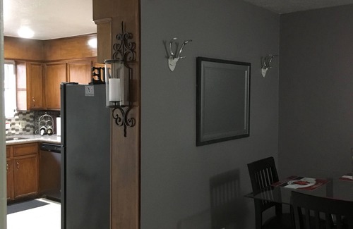 Southeast Houston House | Private Duplex #1 - Houston Hobby/ClearLake/Galveston/Pasadena/Downtown