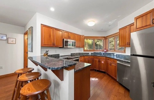 Twin Mountain Apartment | Private end unit townhome in Bretton Woods