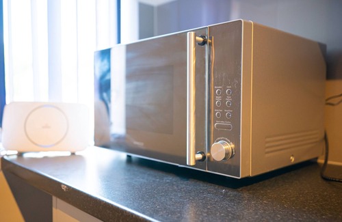 St Helens House | Private Ensuite Room Shared Kitchen St Helen C1
