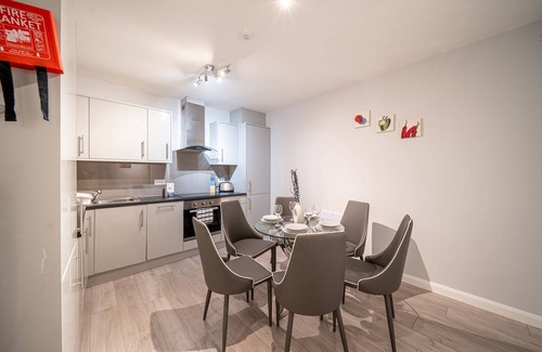 St Helens House | Private Ensuite Room Shared Kitchen St Helen A3