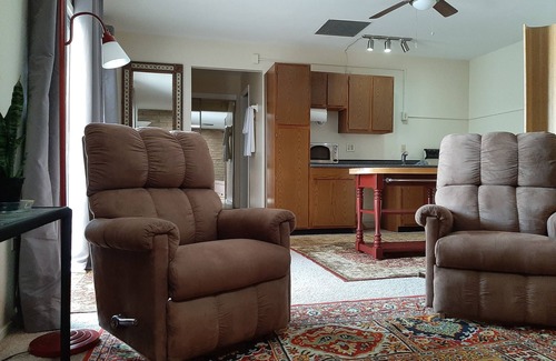 Casas Adobes House | Private entrance, large quiet casita at end of cul de sac. NW, Easy access I-10.