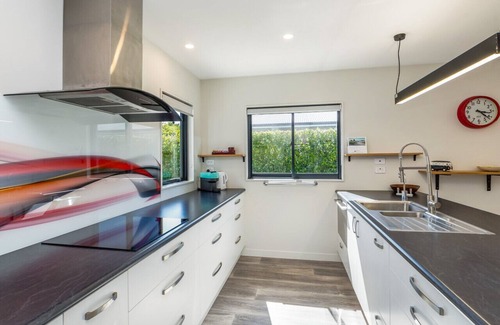 Martinborough Apartment | Private Escape, Martinborough