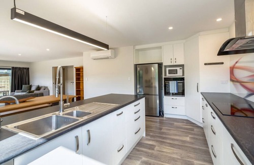 Martinborough Apartment | Private Escape, Martinborough