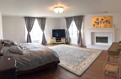 Half Moon Bay House | Private Estate Gated 24hr Guarded Community with Beach Access Near Ritz